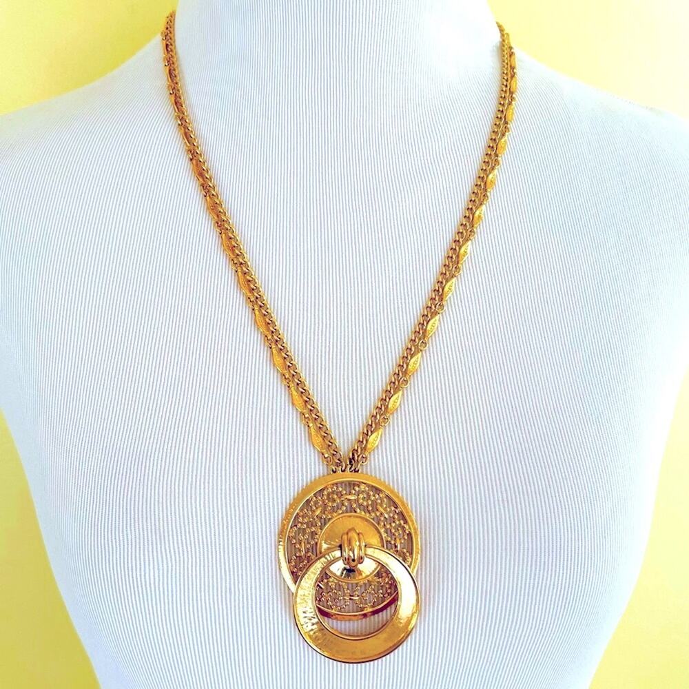 Vtg 1970s Monet Gold-Plate Door Knocker Pendant Necklace Statement Double Strand